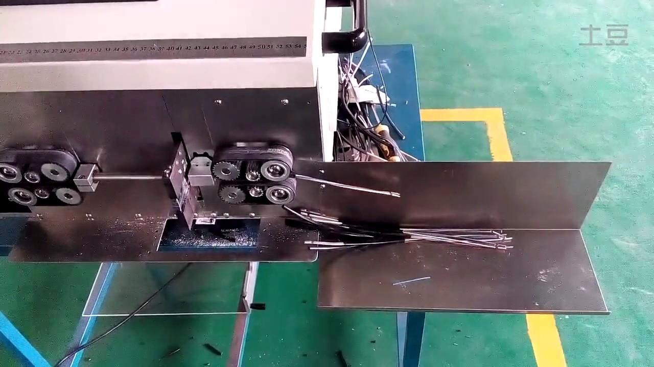 Çift Katmanlı Otomatik Kablo Sıyırma ve Kesme Makinesi