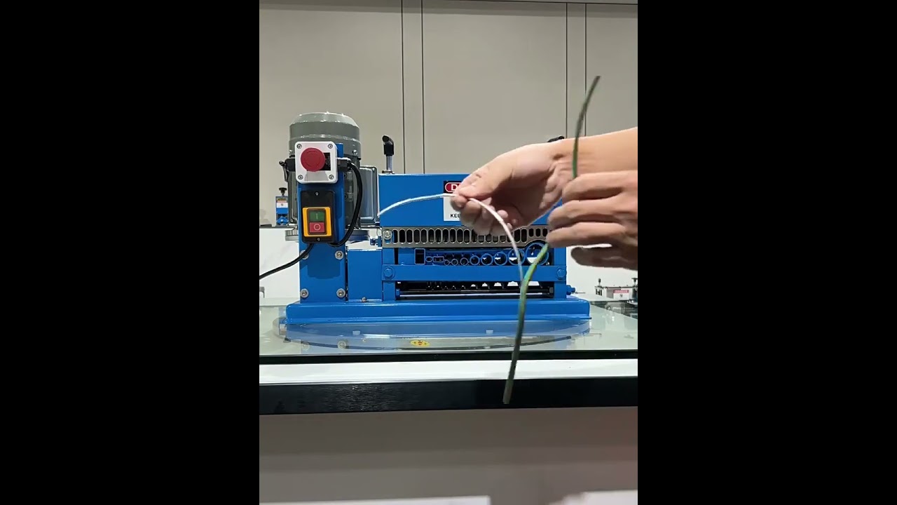 750W Otomatik Hurda Bakır Tel Sıyırma Makinesi - 10 Bıçaklı Kablo Soyma Cihazı (1-38mm Çap)