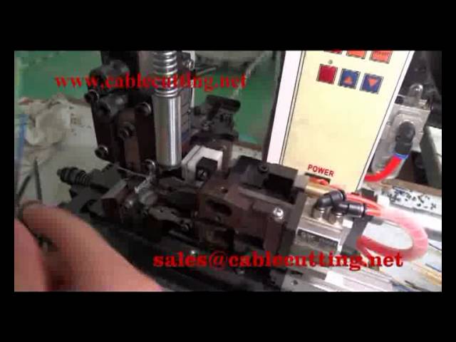 WPM-2008-A2 Yarı Otomatik Yan Beslemeli Kablo Sıyırma ve Kıvırma Makinesi